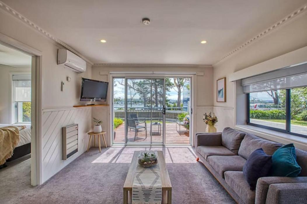 Georges Bay Apartments 4*