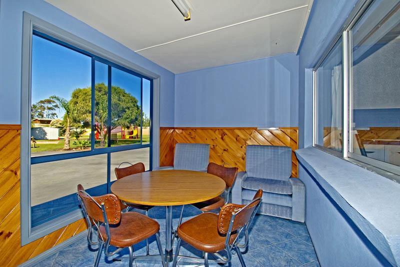 Georges Bay Apartments 4*