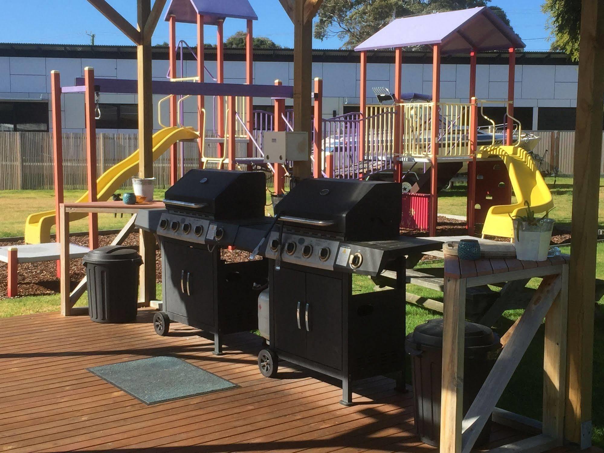 Georges Bay Apartments 4*